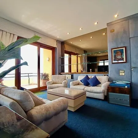 Luxury - Terrazza Sul Mare San Lorenzo al Mare
